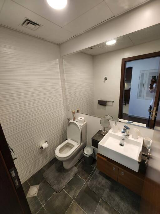 דירות אבו דאבי Cozy 1Br In Iconic Tower מראה חיצוני תמונה