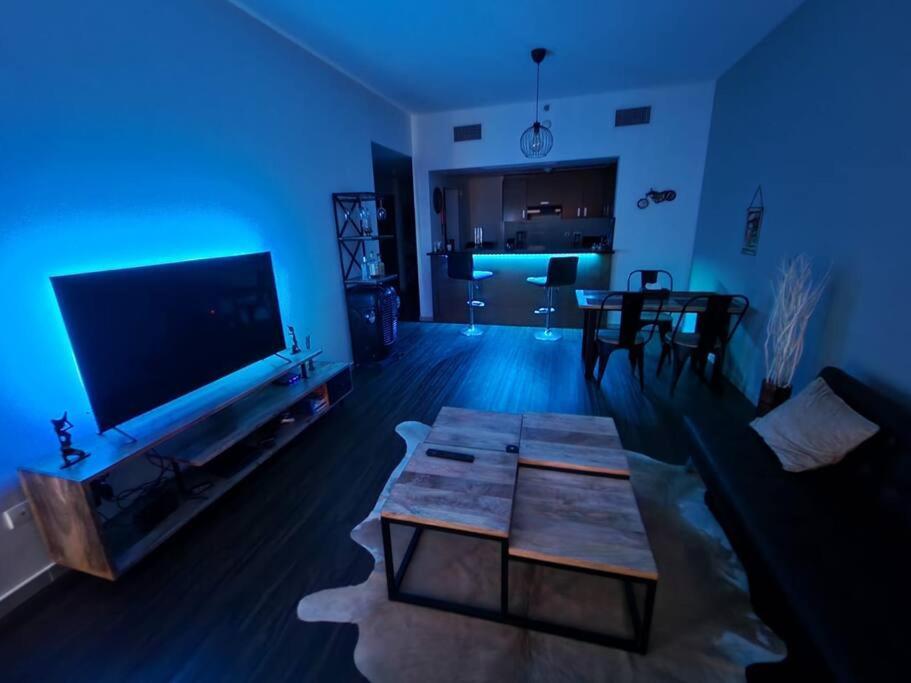 דירות אבו דאבי Cozy 1Br In Iconic Tower מראה חיצוני תמונה